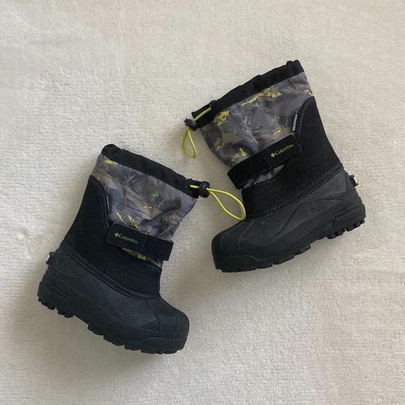 columbia boys boots